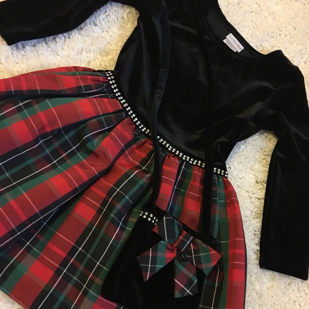 Beautiful Dress with matching purse